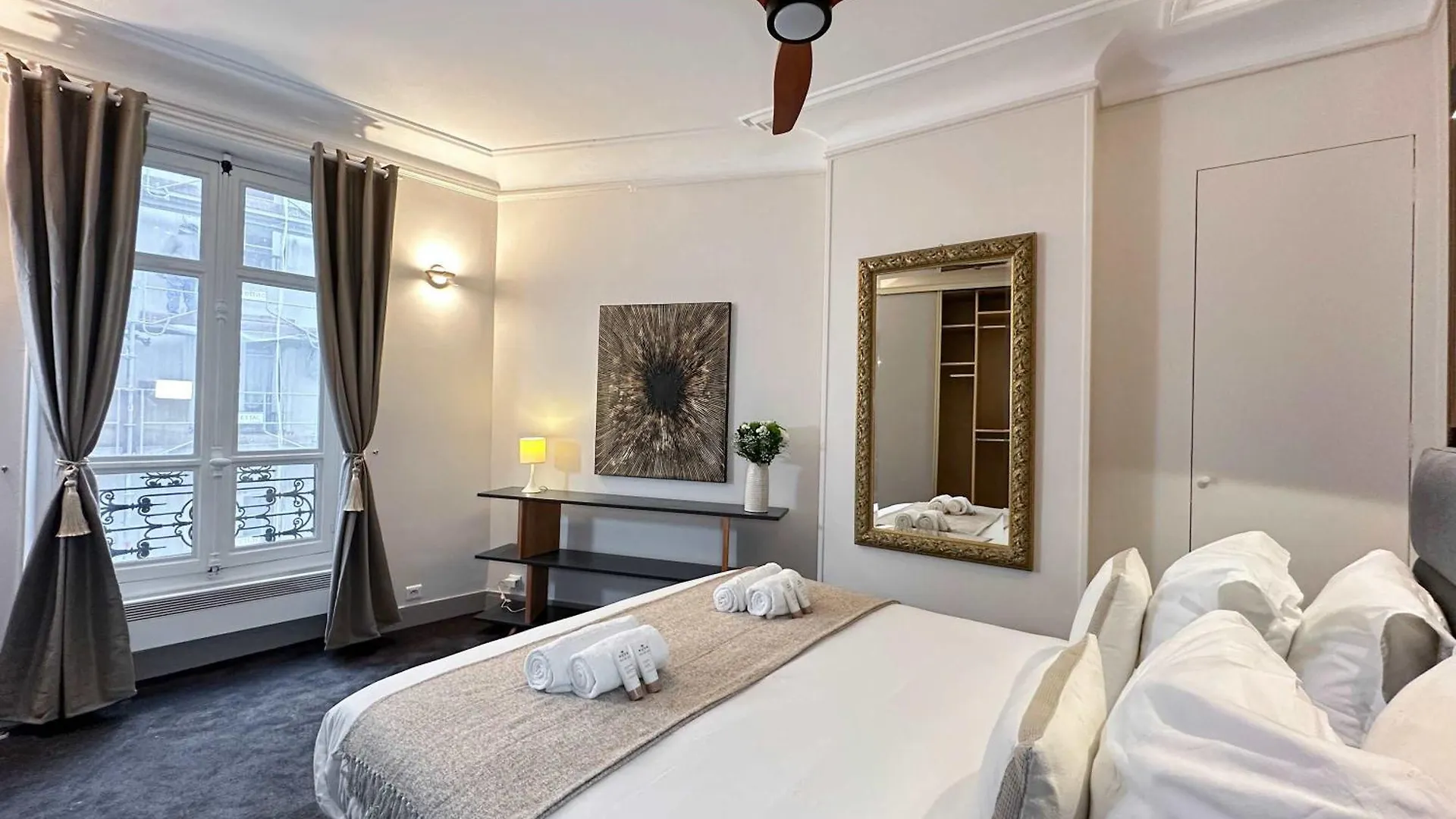 Lovely Apartment In Le Marais باريس