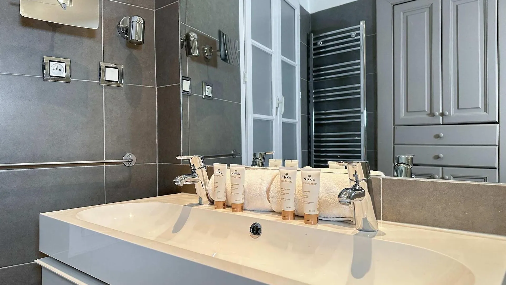 Lovely Apartment In Le Marais Paris France