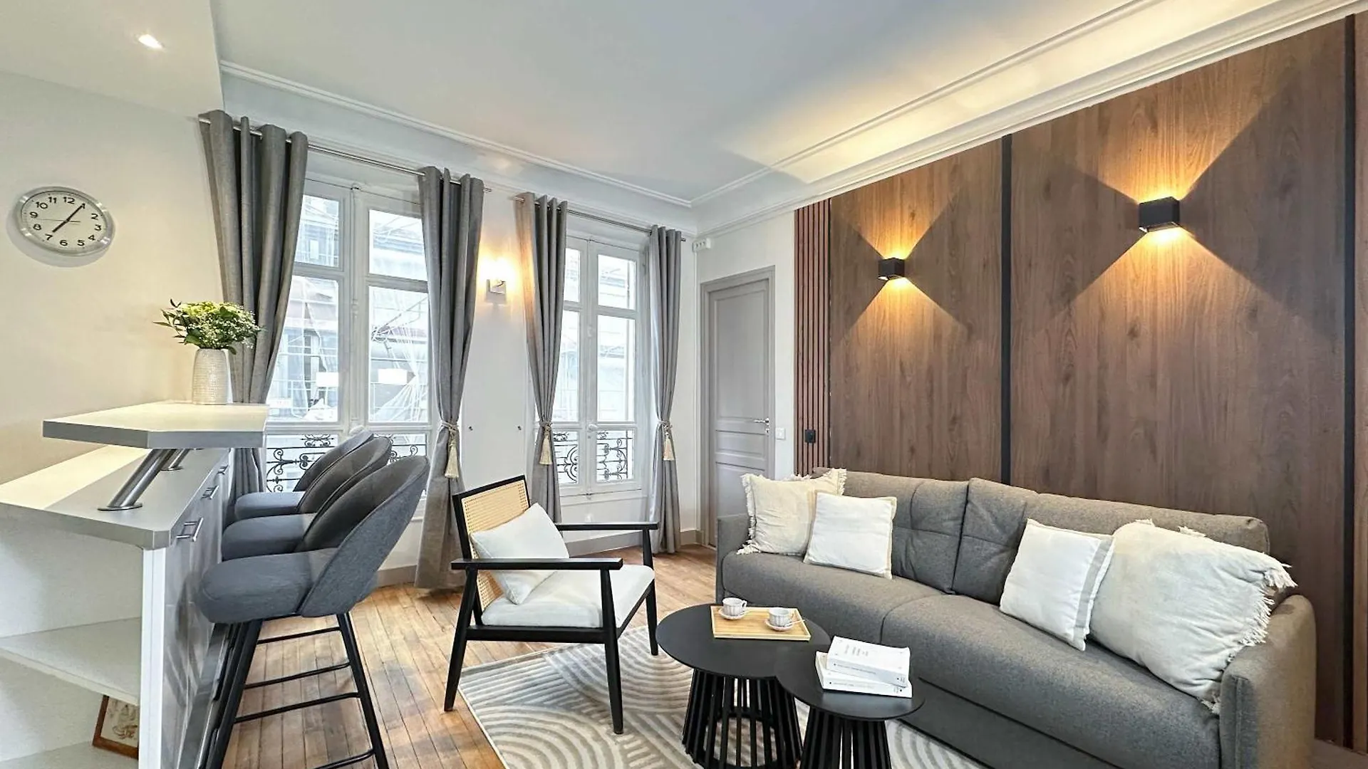 Lovely Apartment In Le Marais contacts